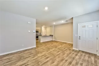 Photo #3: 2701114 Listing 