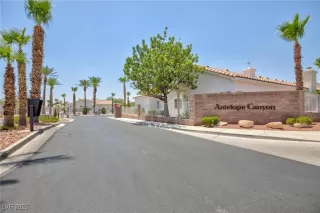 Photo #1: 2701122 Listing 