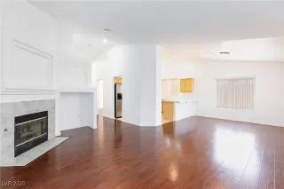 Photo #6: 2701122 Listing 