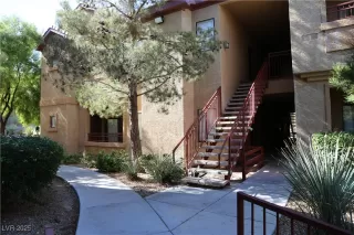 Photo #3: 2701140 Listing 