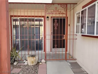 Photo #1: 2701145 Listing