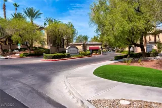 Photo #1: 2701166 Listing