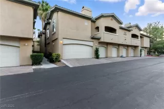 Photo #3: 2701166 Listing