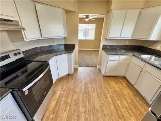 Photo #2: 2701175 Listing 