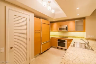 Photo #6: 2701180 Listing 