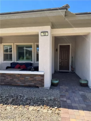 Photo #2: 2701181 Listing