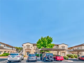 Photo #1: 2701193 Listing