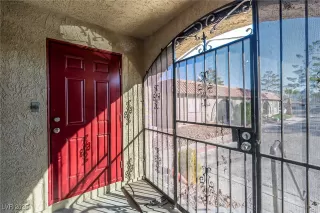Photo #1: 2701201 Listing 