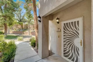 Photo #1: 2701208 Listing