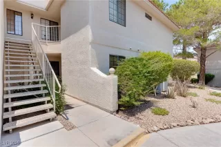 Photo #4: 2701217 Listing 