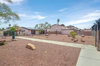 Photo #6: 2701222 Listing