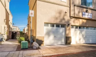 Photo #2: 2701245 Listing 