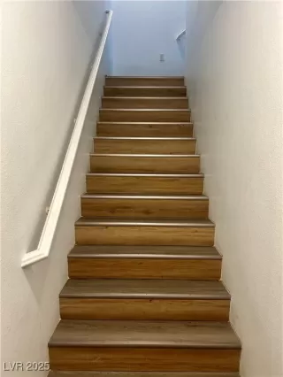 Photo #4: 2701245 Listing 