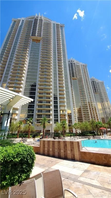 MLS: 2701250 Condo For Sale