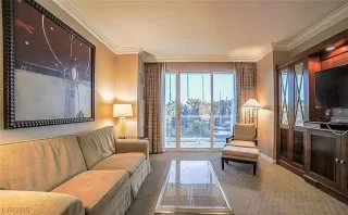 Photo #2: 2701250 Listing