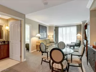 Photo #3: 2701250 Listing