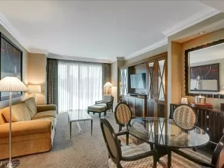 Photo #4: 2701250 Listing