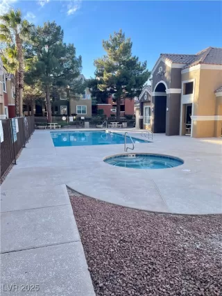 Photo #6: 2701251 Listing 