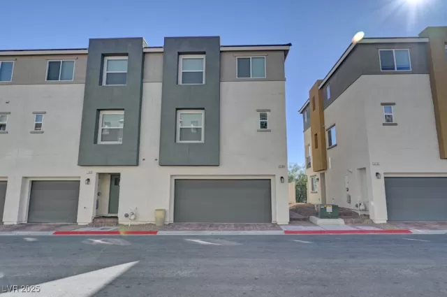 MLS: 2701268 Condo For Sale