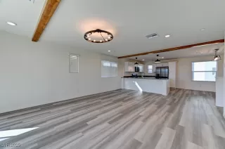 Photo #4: 2701268 Listing 