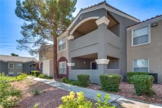 Photo #1: 2701275 Listing 