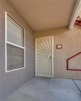 Photo #2: 2701275 Listing 