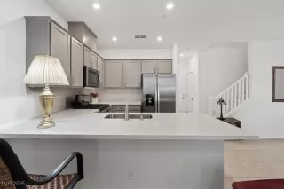 Photo #1: 2701278 Listing