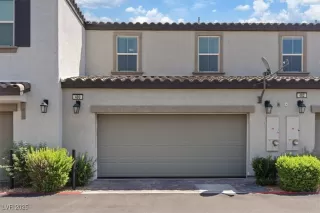 Photo #2: 2701278 Listing