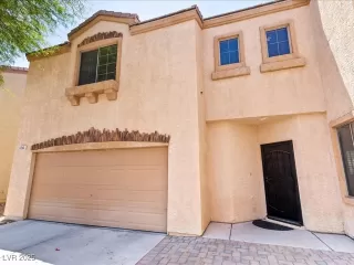 Photo #1: 2701285 Listing