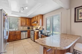 Photo #3: 2701326 Listing