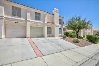 Photo #1: 2701331 Listing 