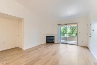 Photo #1: 2701334 Listing 