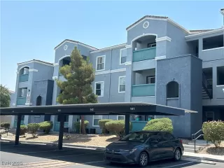 Photo #1: 2701340 Listing