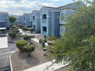 Photo #2: 2701340 Listing