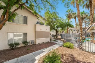 Photo #1: 2701343 Listing 