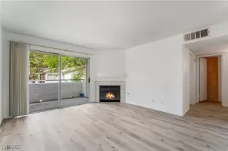 Photo #2: 2701343 Listing 