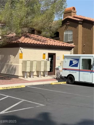 Photo #1: 2701345 Listing 