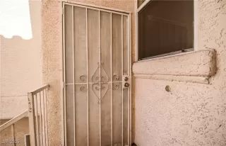 Photo #4: 2701351 Listing 