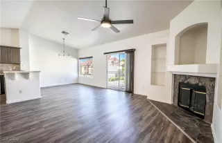 Photo #5: 2701351 Listing 