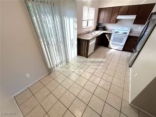 Photo #4: 2701380 Listing 