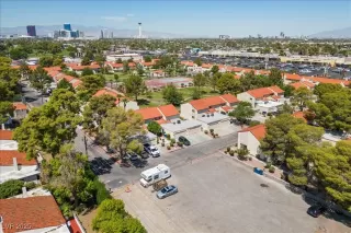 Photo #2: 2701404 Listing