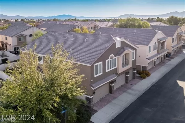 MLS: 2701415 Condo For Sale