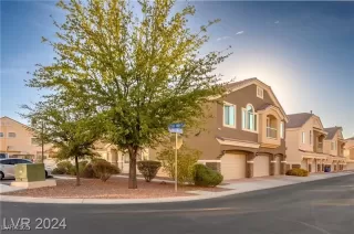 Photo #5: 2701415 Listing 