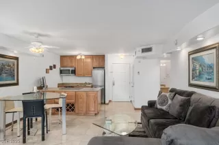 Photo #2: 2701429 Listing