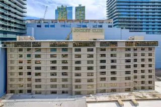 Photo #5: 2701429 Listing