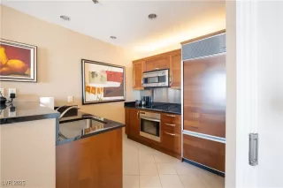 Photo #1: 2701435 Listing 