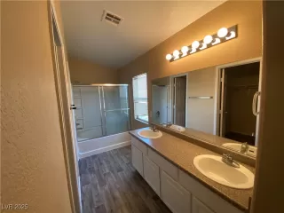 Photo #6: 2701437 Listing 