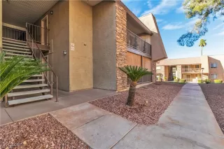 Photo #2: 2701461 Listing