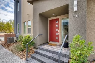 Photo #2: 2701471 Listing 