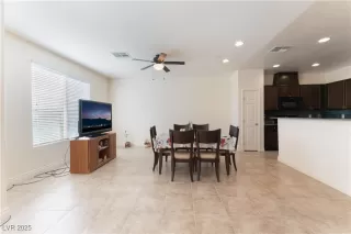 Photo #6: 2701490 Listing